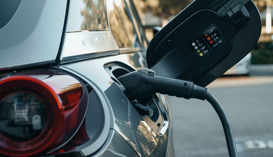 mantenimiento cargador eléctrico